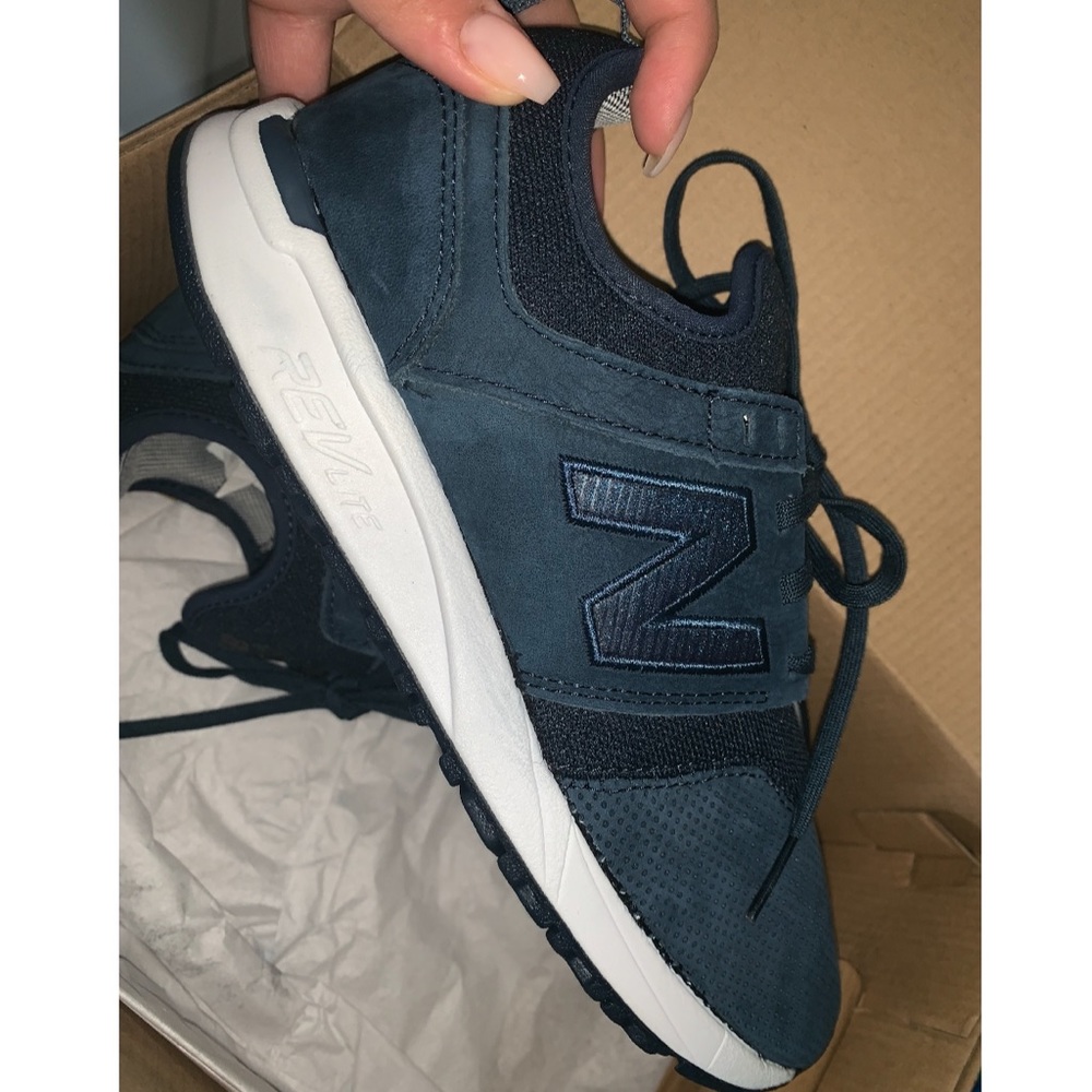 New Balance 247 👟